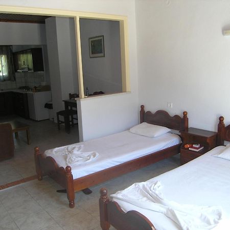 Hotel Kardanis House à Parga Extérieur photo
